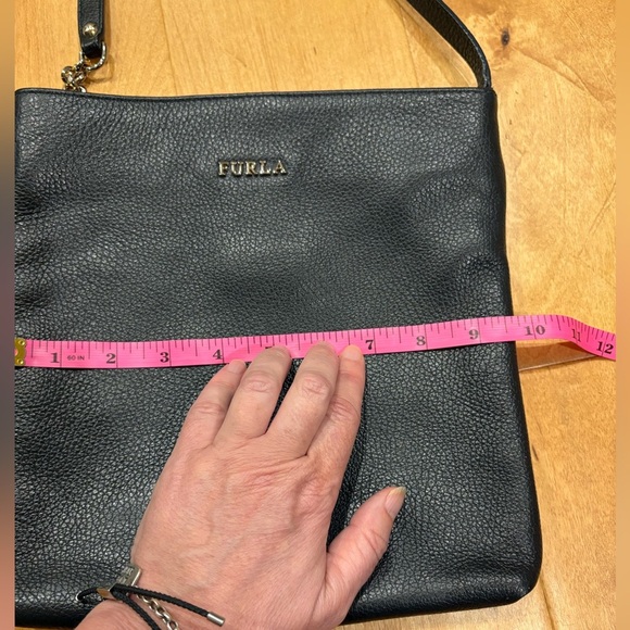 Furla small leather shoulder bag chain handle black crossbody - Picture 6 of 7